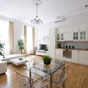  Apartment Premium By Hi5 - B25