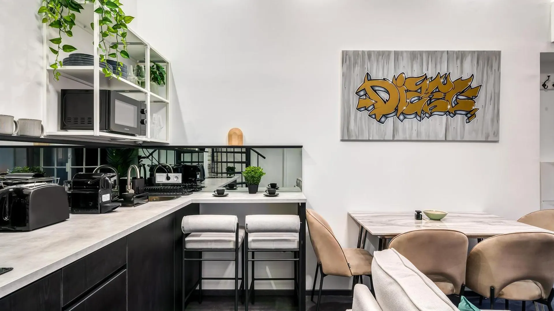 Paulay At Opera Suites P39 Budapest