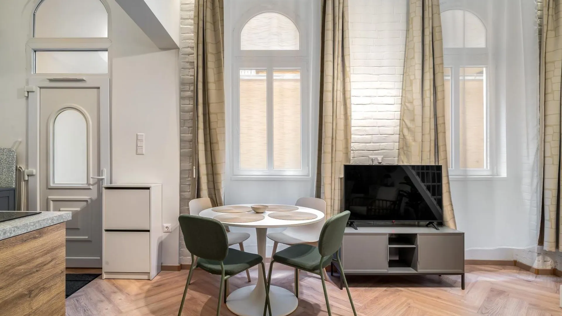 Paulay At Opera Suites P39 Budapest Apartment